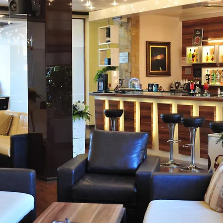 Wood & Aparthotel Bansko