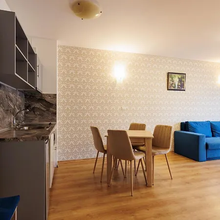 Wood & 4* Bansko