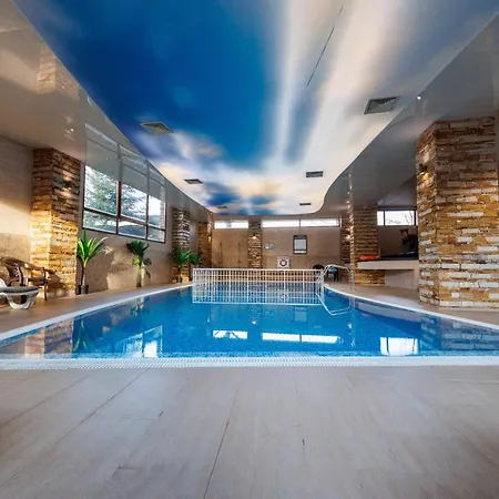 Wood & Aparthotel Bansko