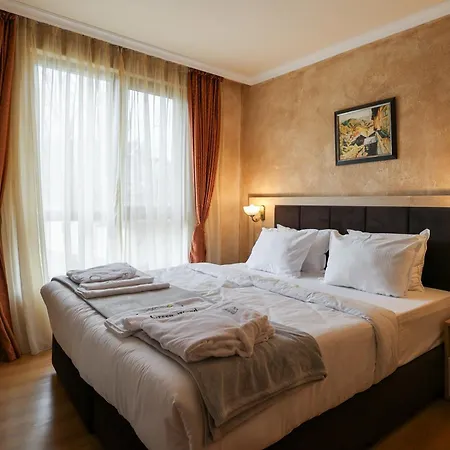 Wood & Ξενοδοχείο με διαμερίσματα