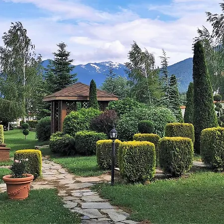 Wood & Aparthotel Bansko