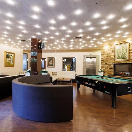 Hotel apartamentowy Wood &