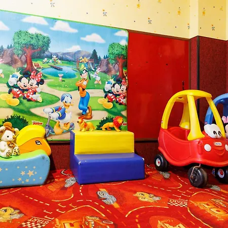 Hotel apartamentowy Wood & 4*