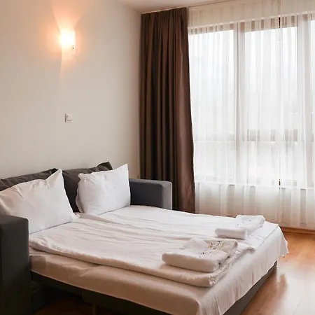 Hotel de apartamente Wood & 4*