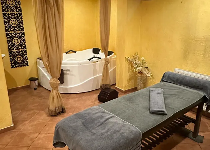 Wood & Aparthotel 4*