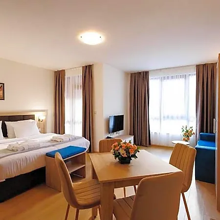 Wood & Aparthotel Bansko