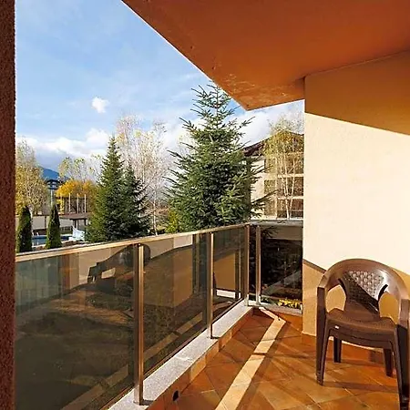 Aparthotel Wood & 4*