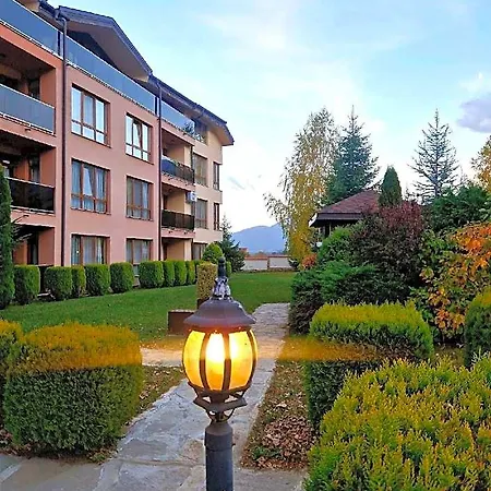 Wood & Aparthotel