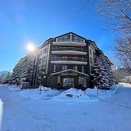 Wood & Aparthotel 4*