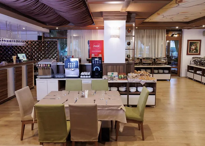 Wood & Apartmanhotel 4*